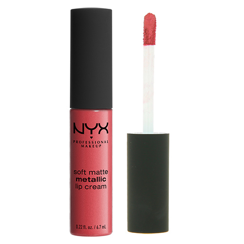 Помада для губ `NYX PROFESSIONAL MAKEUP` SOFT MATTE METALLIC LIP CREAM тон 07 Manila металлик жидкая