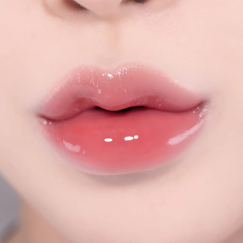 Блеск для губ `FWEE` 3D VOLUMING GLOSS увлажняющий тон B01 vanilla