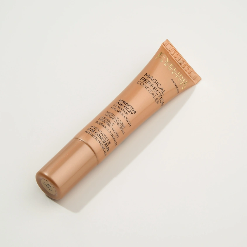 Консилер для лица `EVELINE` MAGICAL PERFECTION тон 01 light