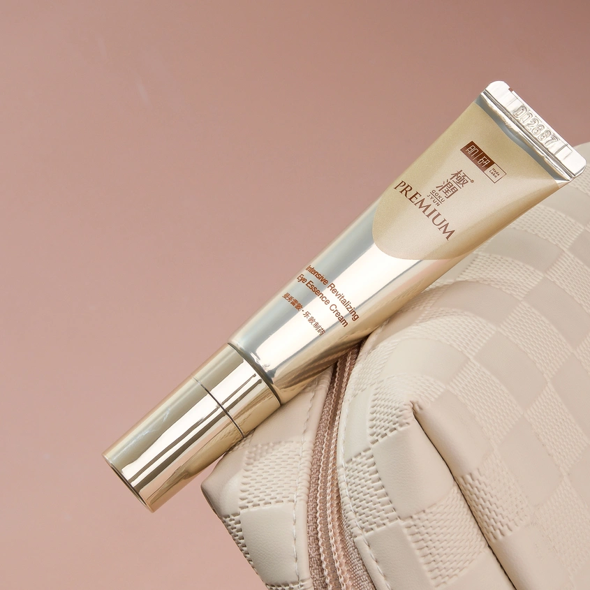 Крем-эссенция для кожи вокруг глаз `HADA LABO` GOKUJYUN PREMIUM интенсивно восстанавливающая 15 г