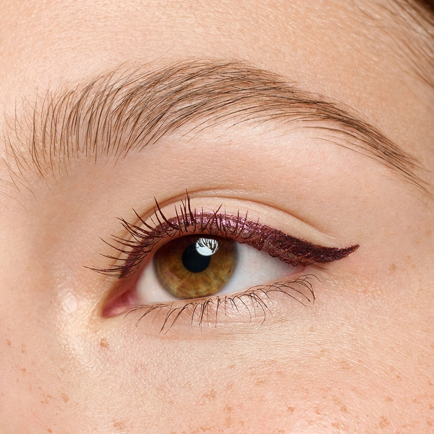 Подводка для глаз `ESSENCE` COLOUR IT! жидкая с эффектом металлик тон 02 Dark cherry