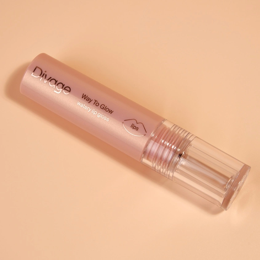 Блеск для губ `DIVAGE` WAY TO GLOW глянцевый тон 01 Peach pulp