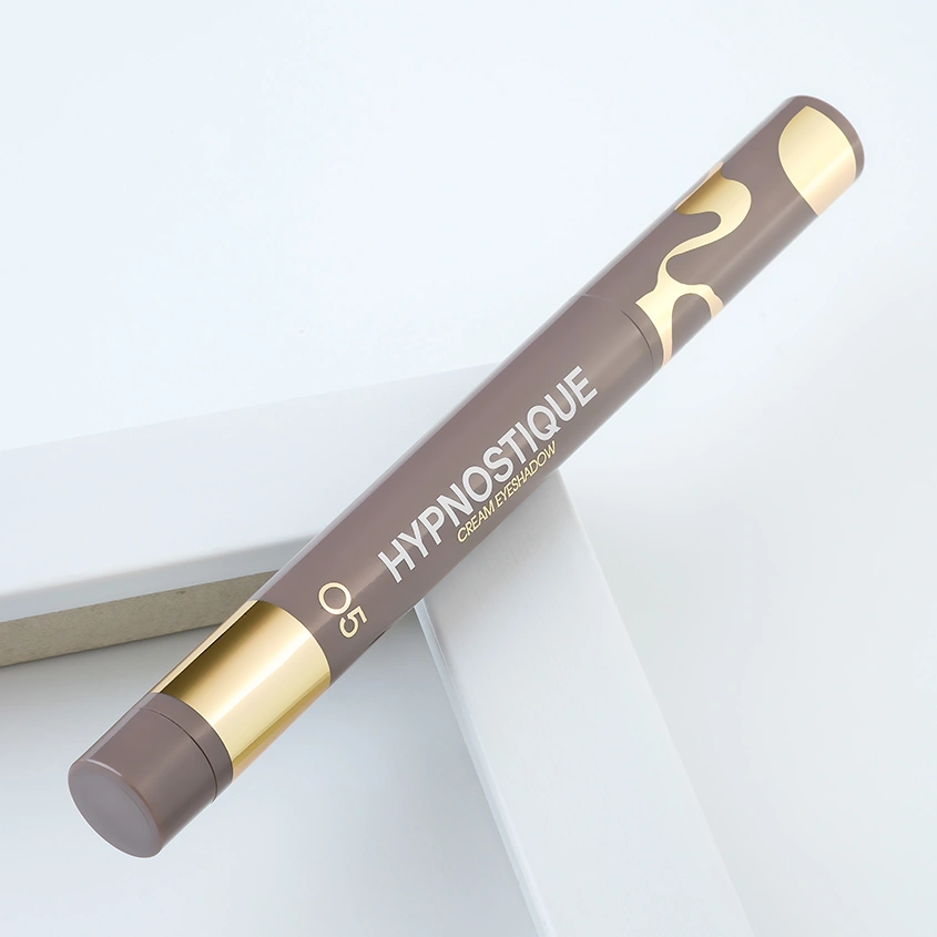 Тени для век `VIVIENNE SABO` HYPNOSTIQUE кремовые в стике тон 05 Satin taupe
