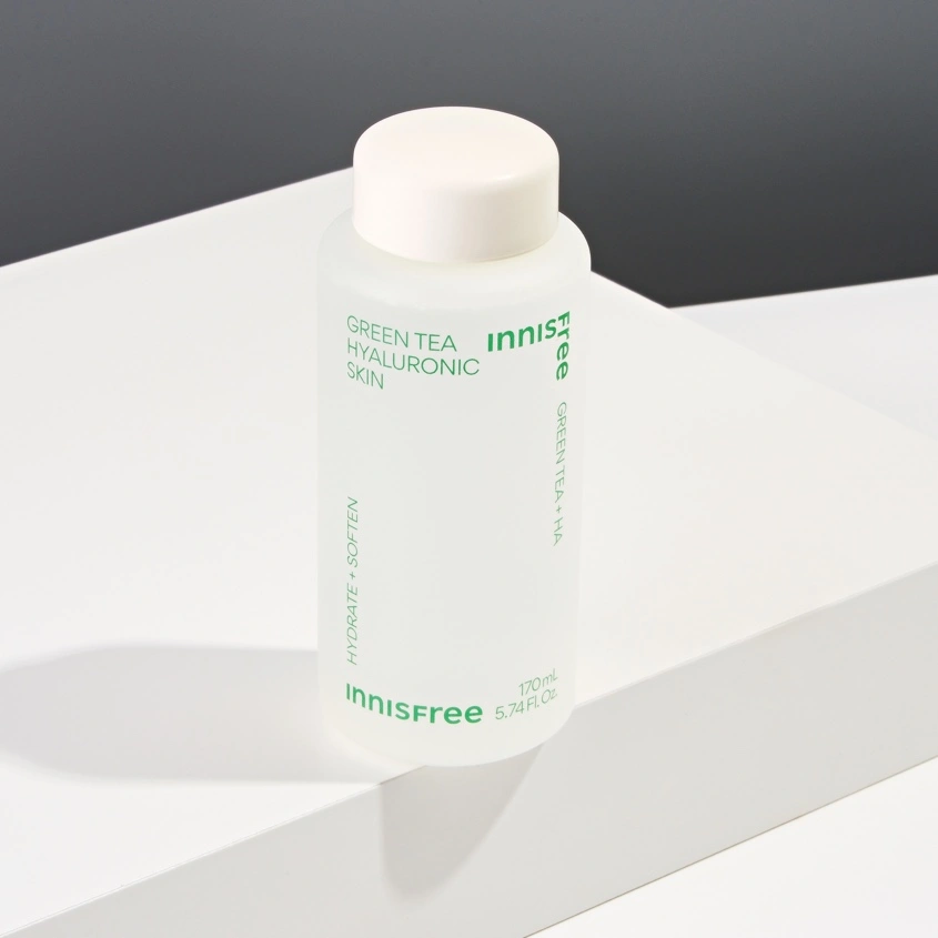 Тонер для лица `INNISFREE` гиалуроновый на основе семян зелёного чая 170 мл