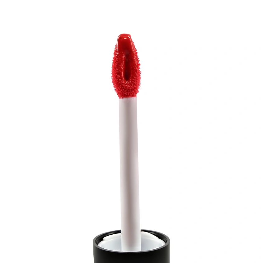 Блеск для губ `NOTE` LE VOLUME PLUMP & CARE LIPGLOSS с увеличивающим эффектом тон 05